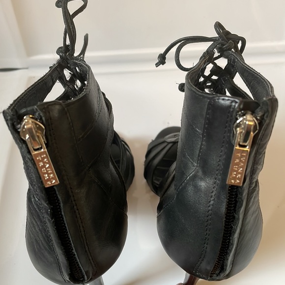 Black Laced Cage Heels - Picture 3 of 4